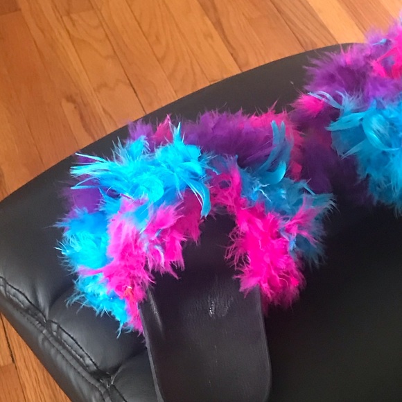 Fur slides - Picture 2 of 2